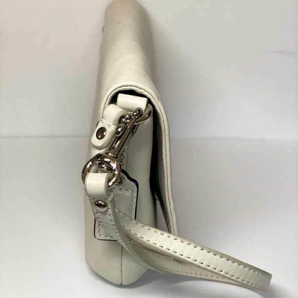 Coach Leather Wristlet Clutch with Box - Picture 11 of 17